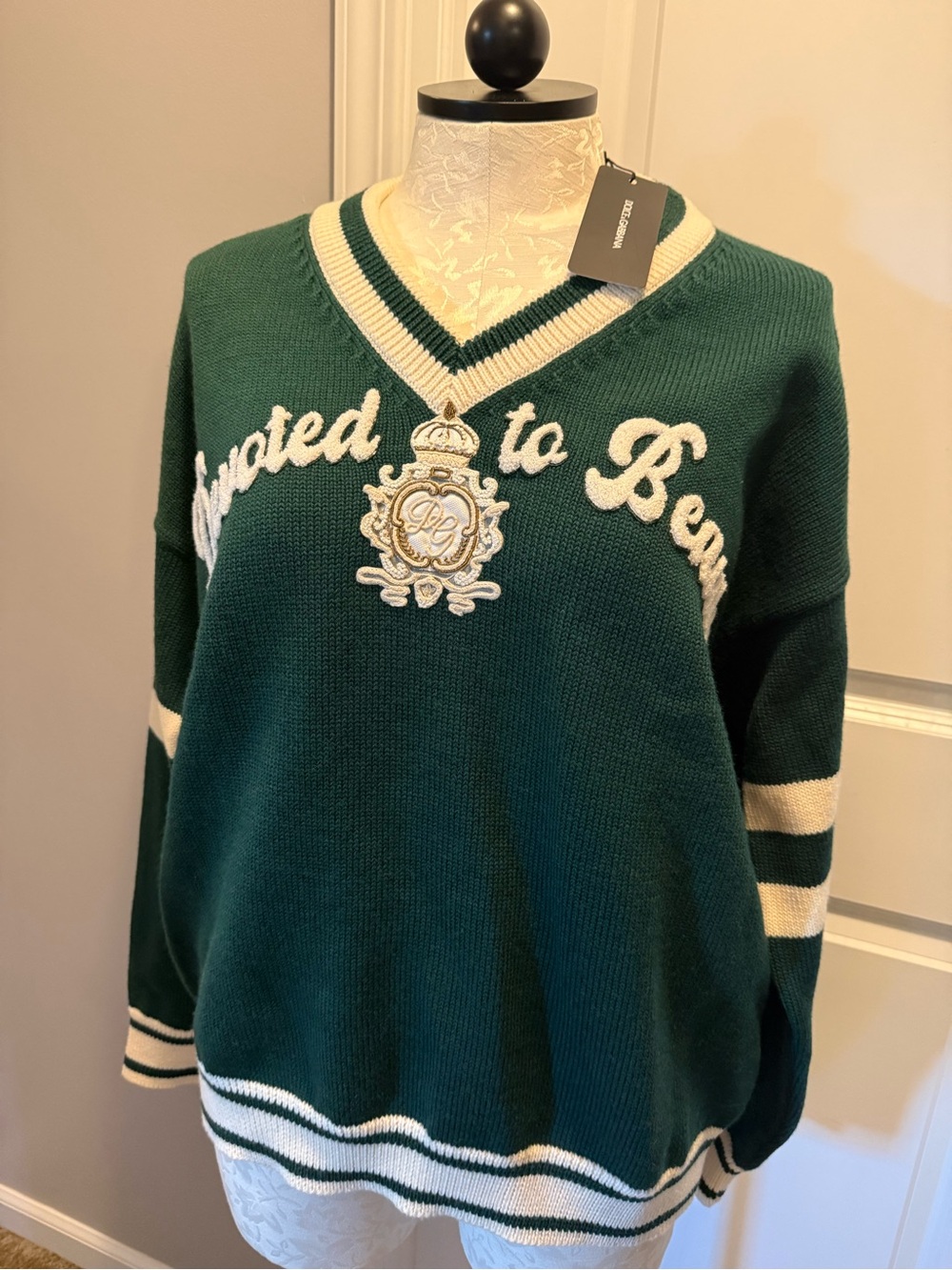 Dolce and Gabbana Green V-Neck Embroidered Women’s Sweater with Cream Trim